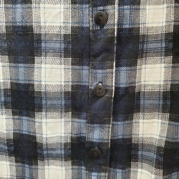 Eden‎ & Oliva Women's Navy White Plaid Roll Tab Belted Flannel Button Up Tunic M - Picture 3 of 11